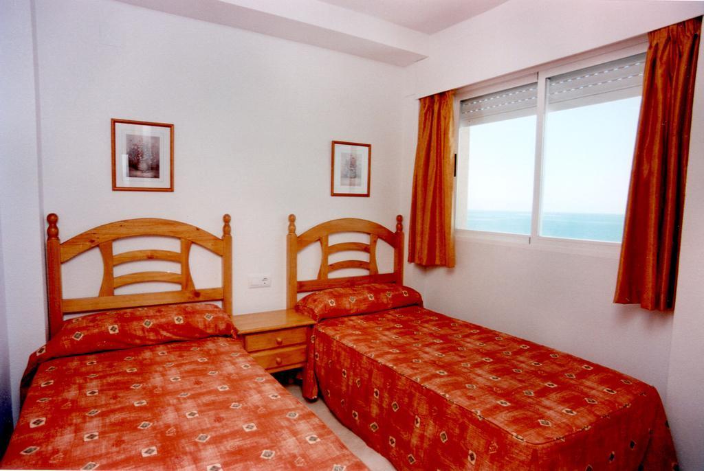 Apartamentos Turisticos Biarritz - Bloque I Gandia Exterior photo