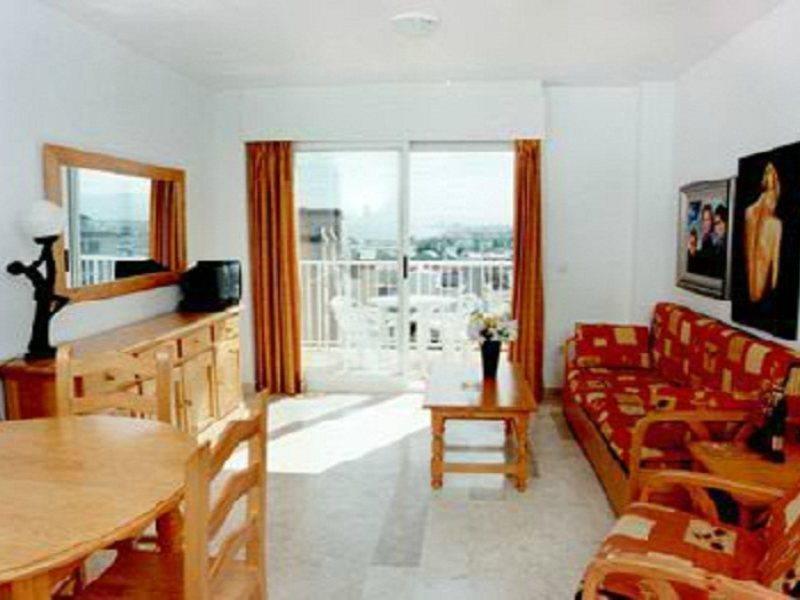 Apartamentos Turisticos Biarritz - Bloque I Gandia Exterior photo