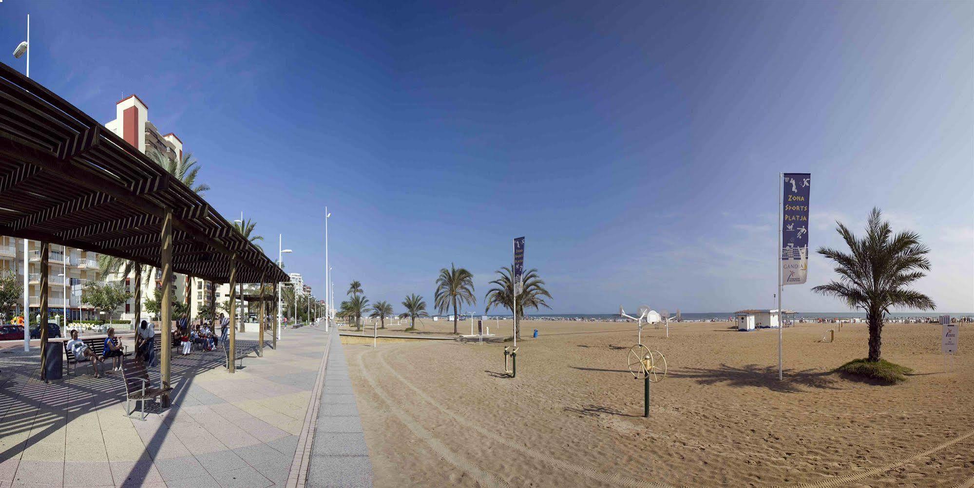 Apartamentos Turisticos Biarritz - Bloque I Gandia Exterior photo