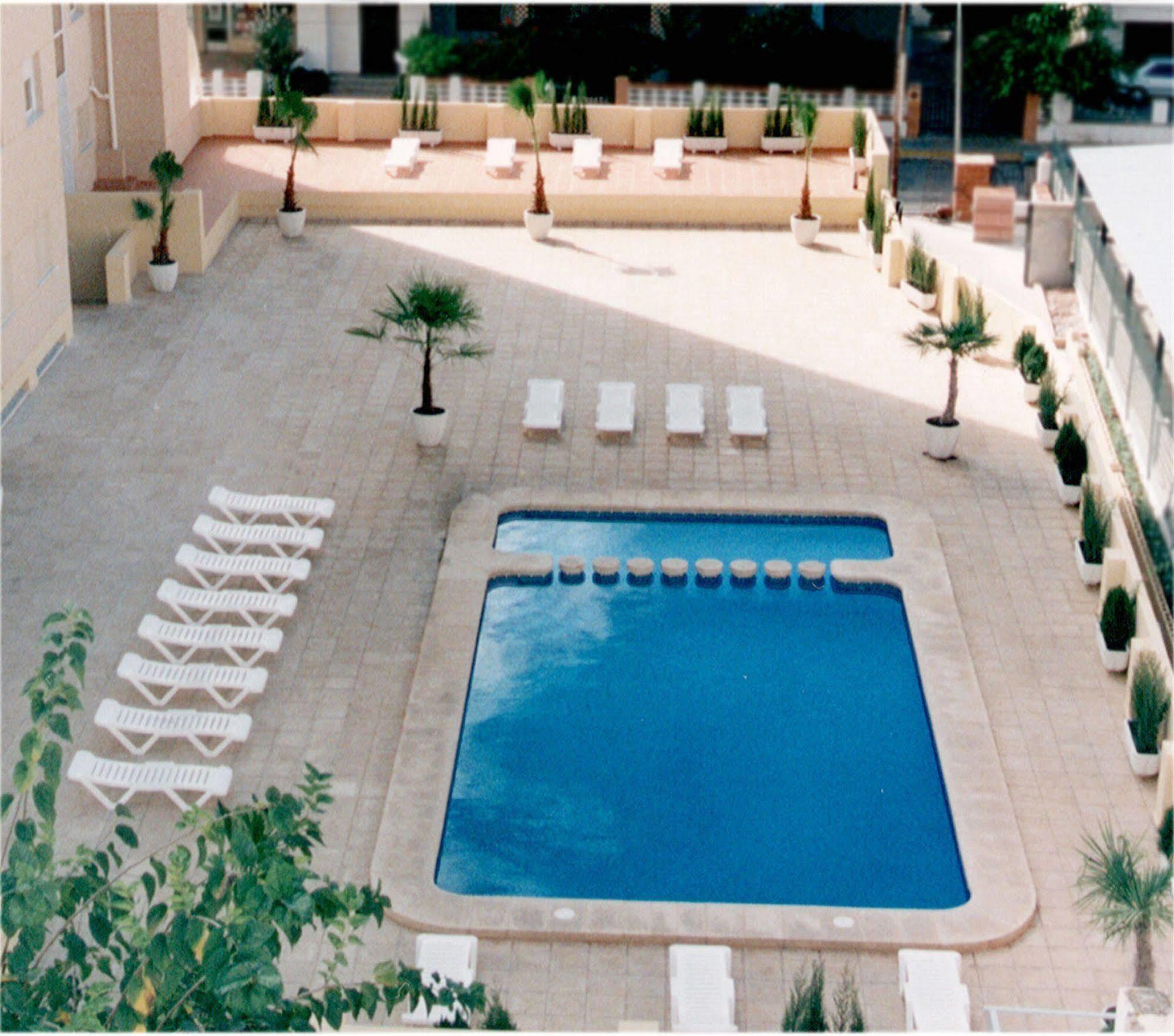 Apartamentos Turisticos Biarritz - Bloque I Gandia Exterior photo