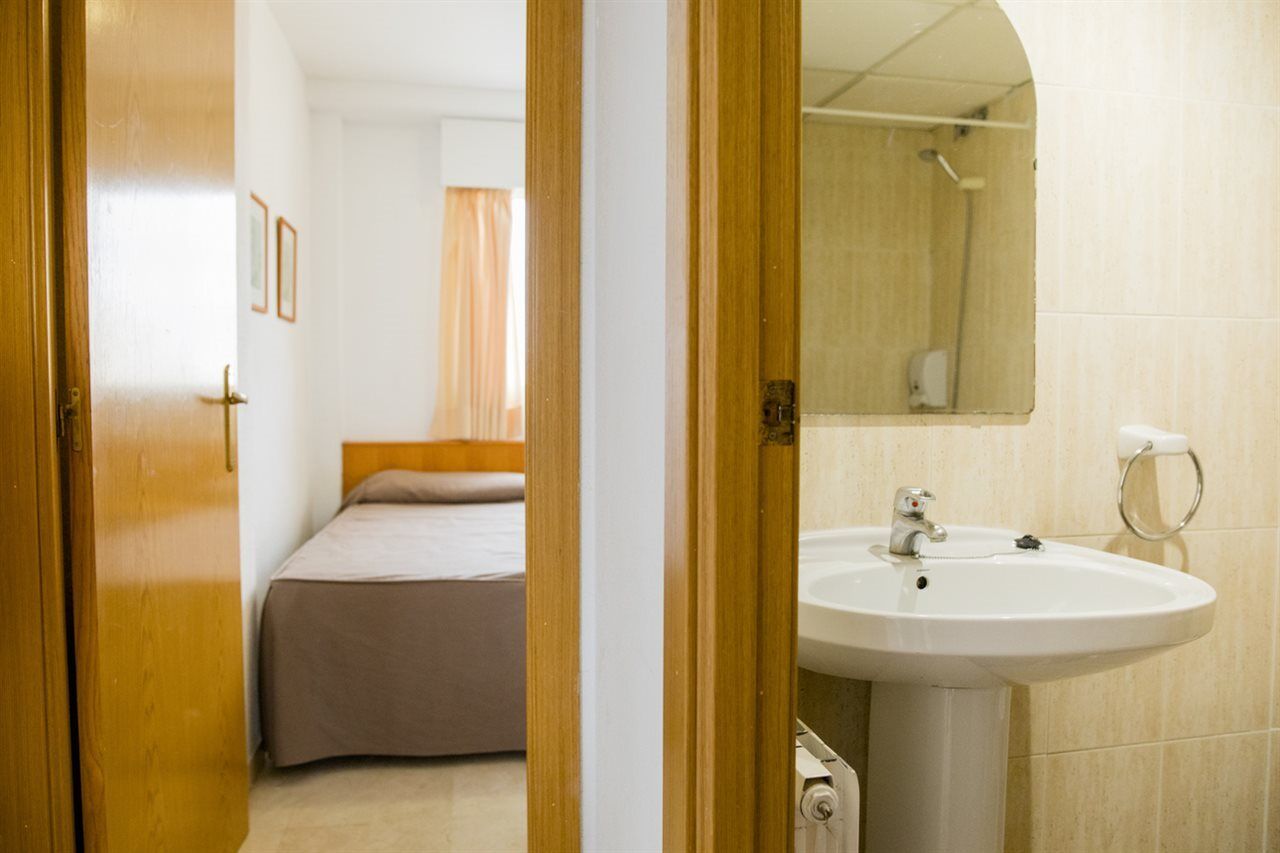 Apartamentos Turisticos Biarritz - Bloque I Gandia Exterior photo